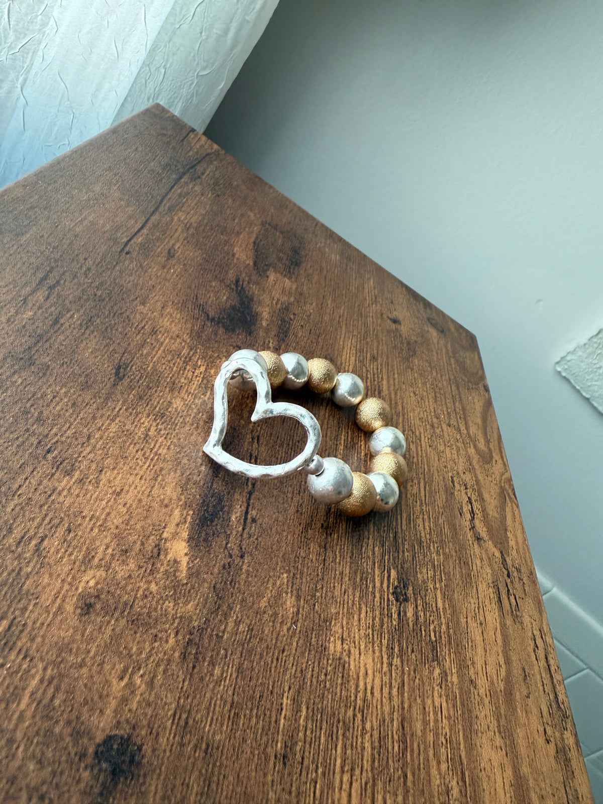 Hammered Heart Chunky Two-tone Beaded Bracelet