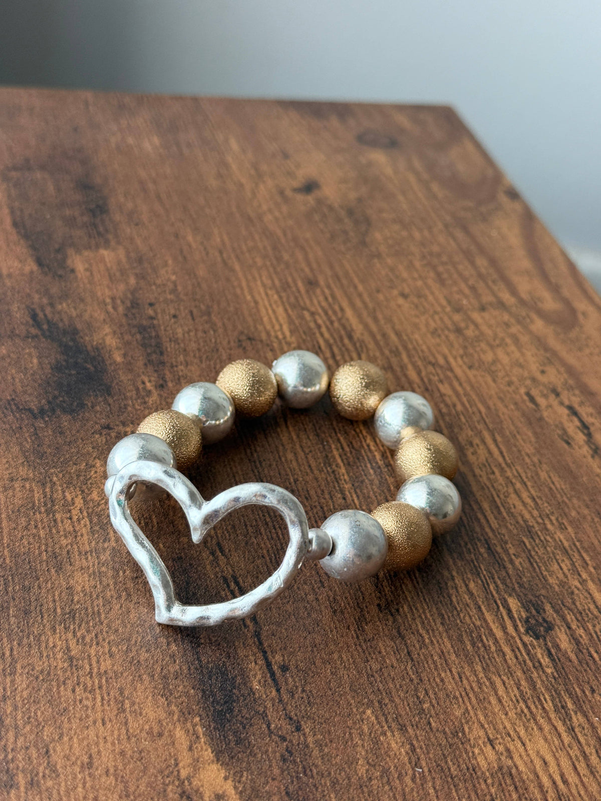 Hammered Heart Chunky Two-tone Beaded Bracelet