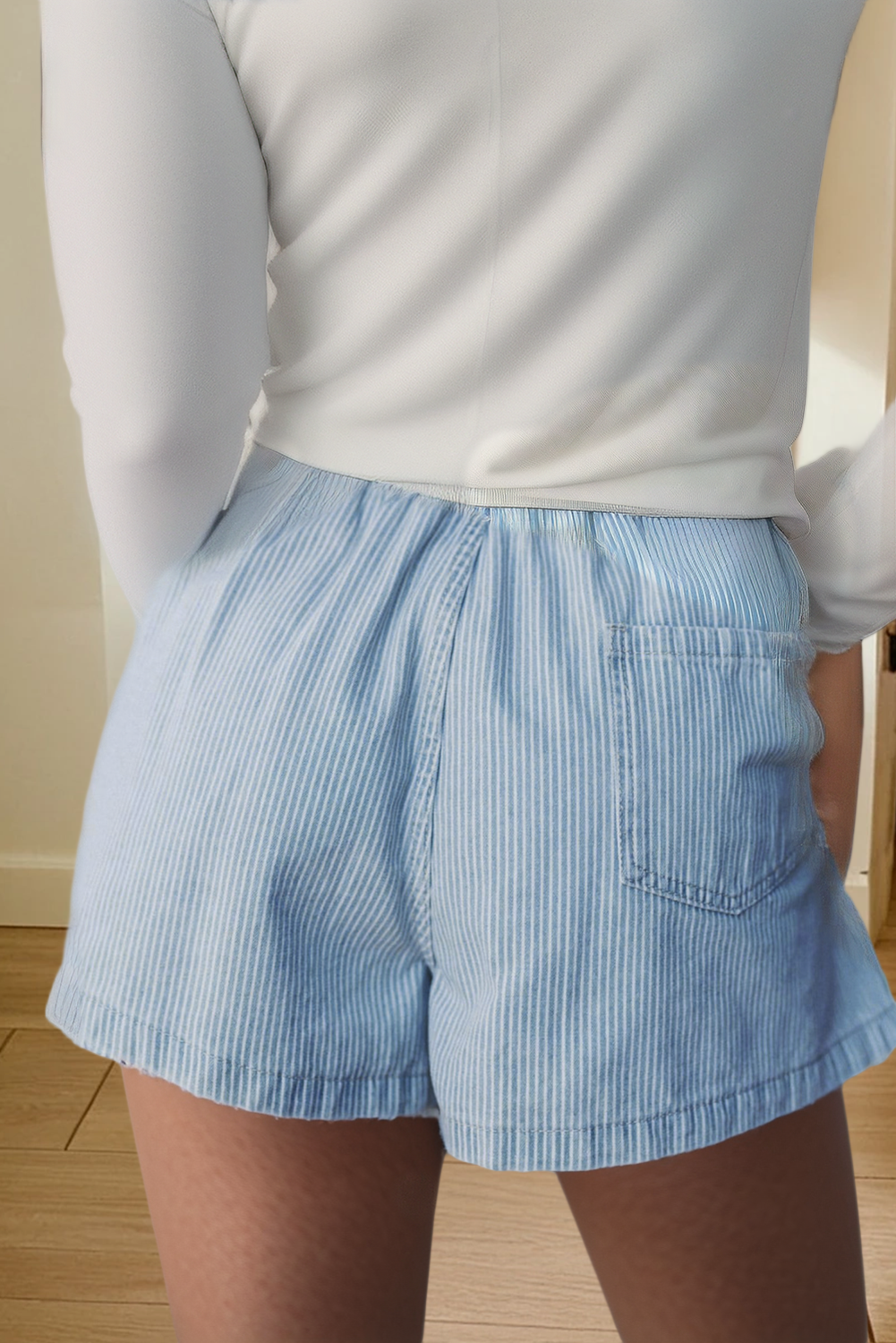 Stripe Elastic Waist Casual Denim Shorts