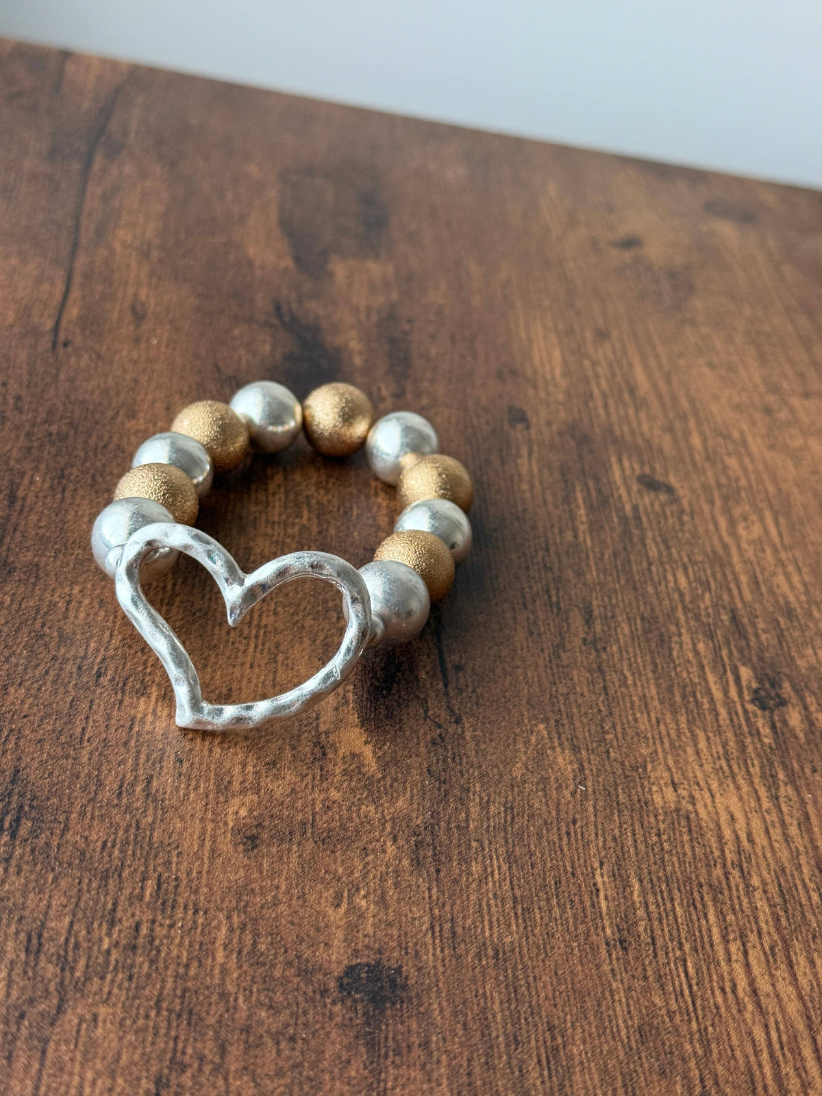 Hammered Heart Chunky Two-tone Beaded Bracelet