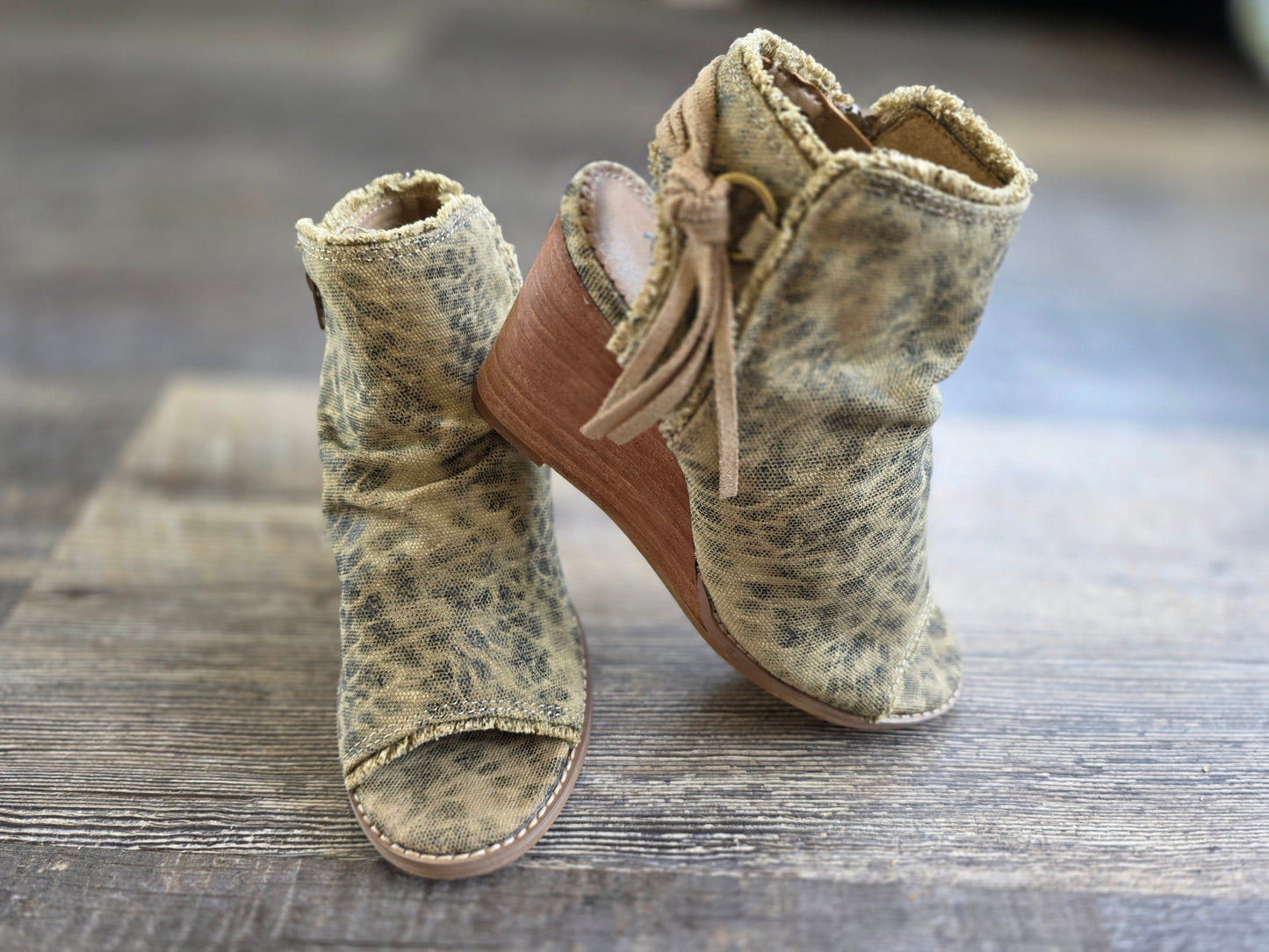 Leopard Keely Very G Wedges