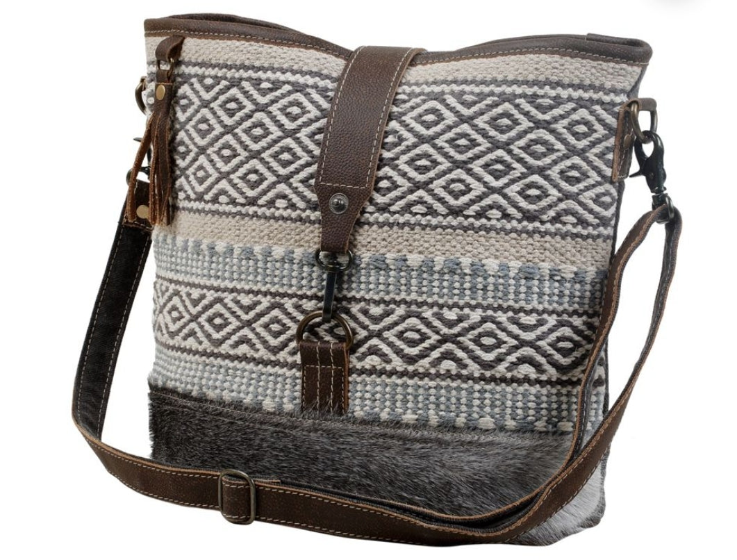 IDENTITY SHOULDER BAG - Myra