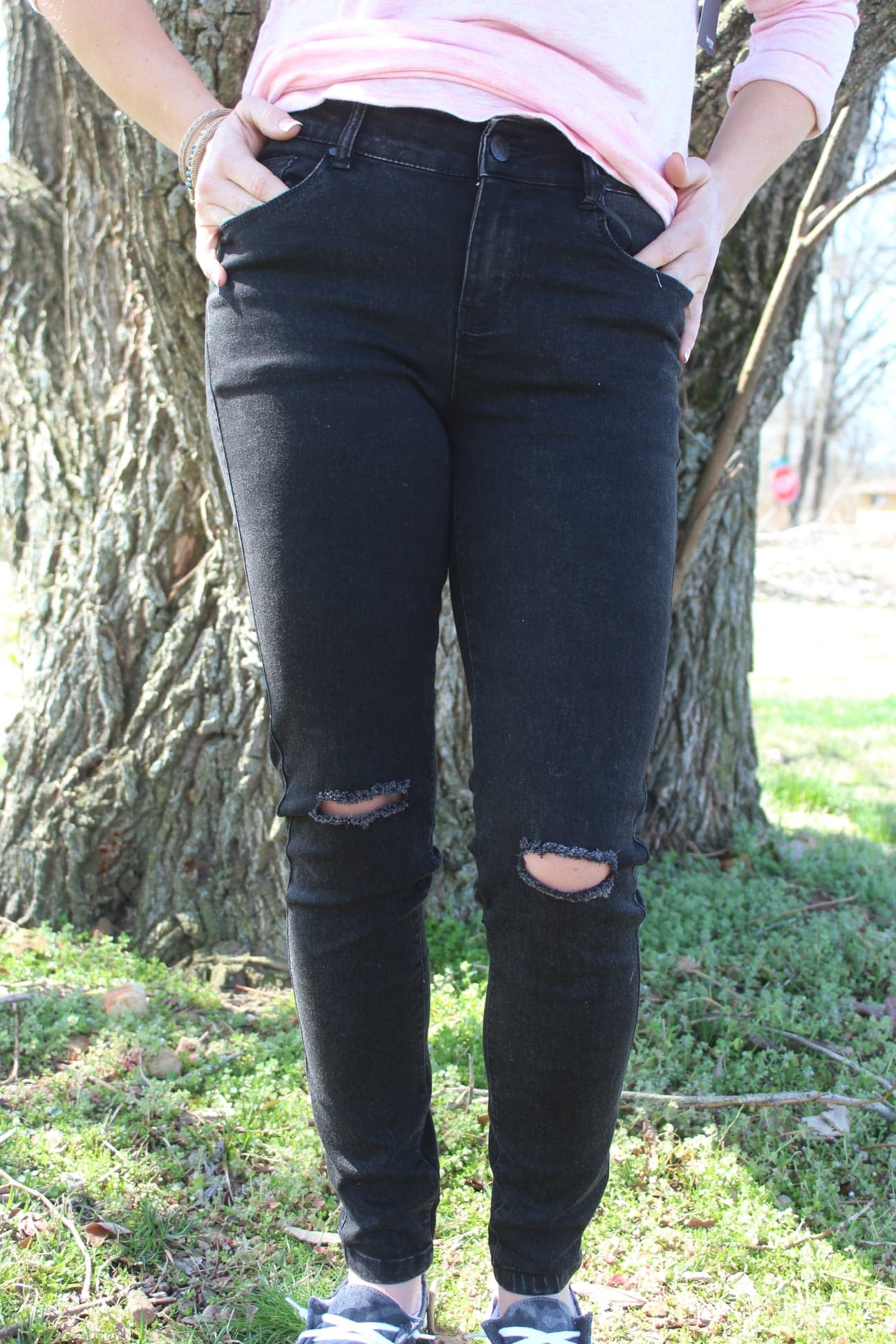 Black Distressed Denim Jeans